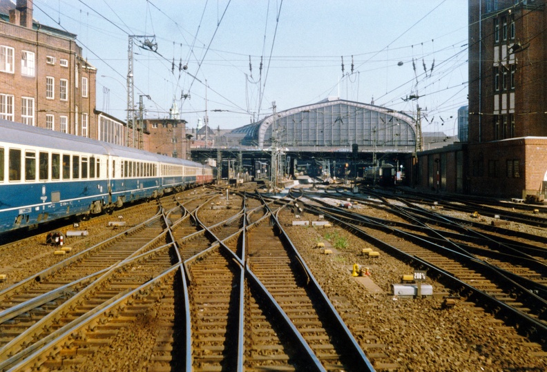 1989-05-04-Hamburg-Hbf-001