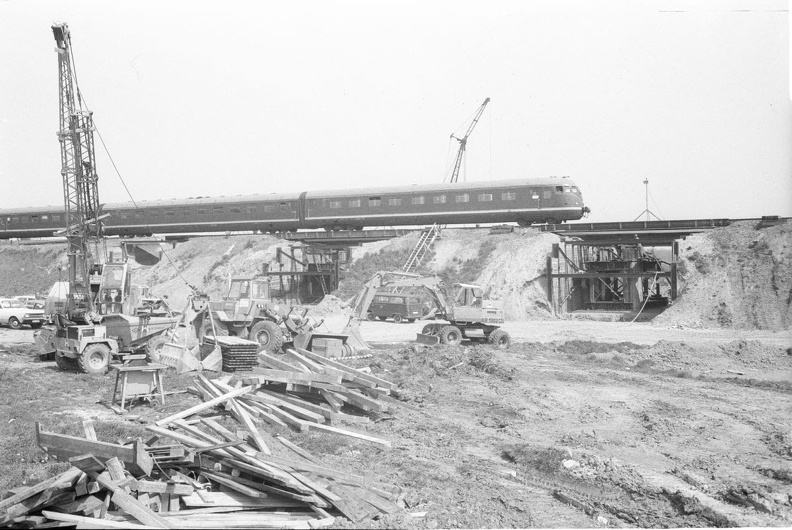 Bau der Eisenbahnbrücke am Steenbeker Weg in Suchsdorf