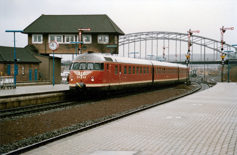 1988-04-00-Kiel-Hbf-001