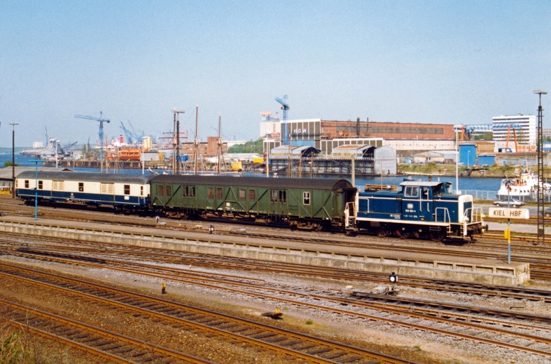 1988-06-00-Kiel-Hbf-002