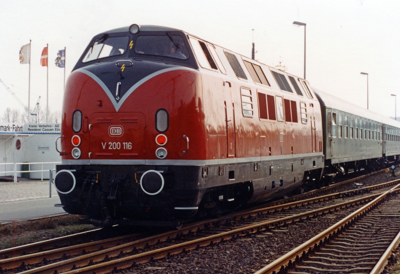 1994-03-00-Kiel-Hbf-002.jpg