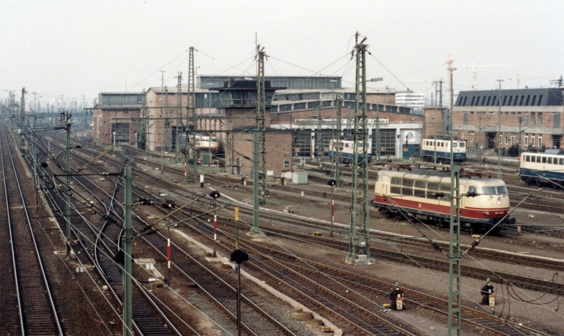 1992-04-00-Frankfurt-003