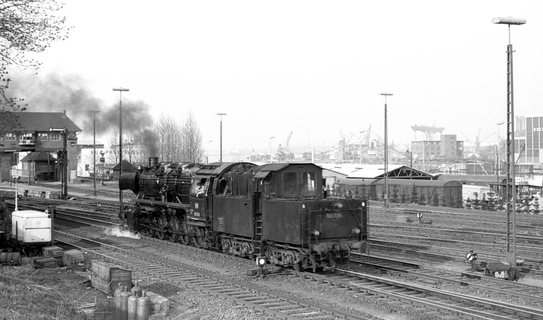 1968-04-18-Kiel-Hbf-404