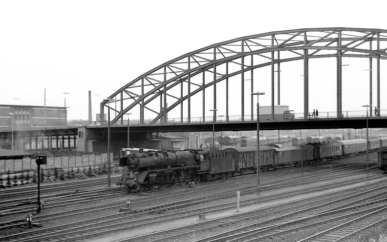 1968-05-09-Kiel-Hbf-403