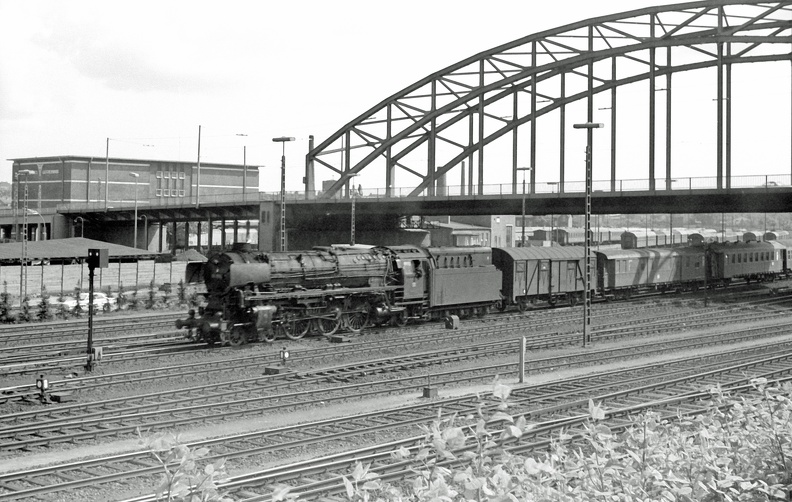1968-05-22-Kiel-Hbf-401
